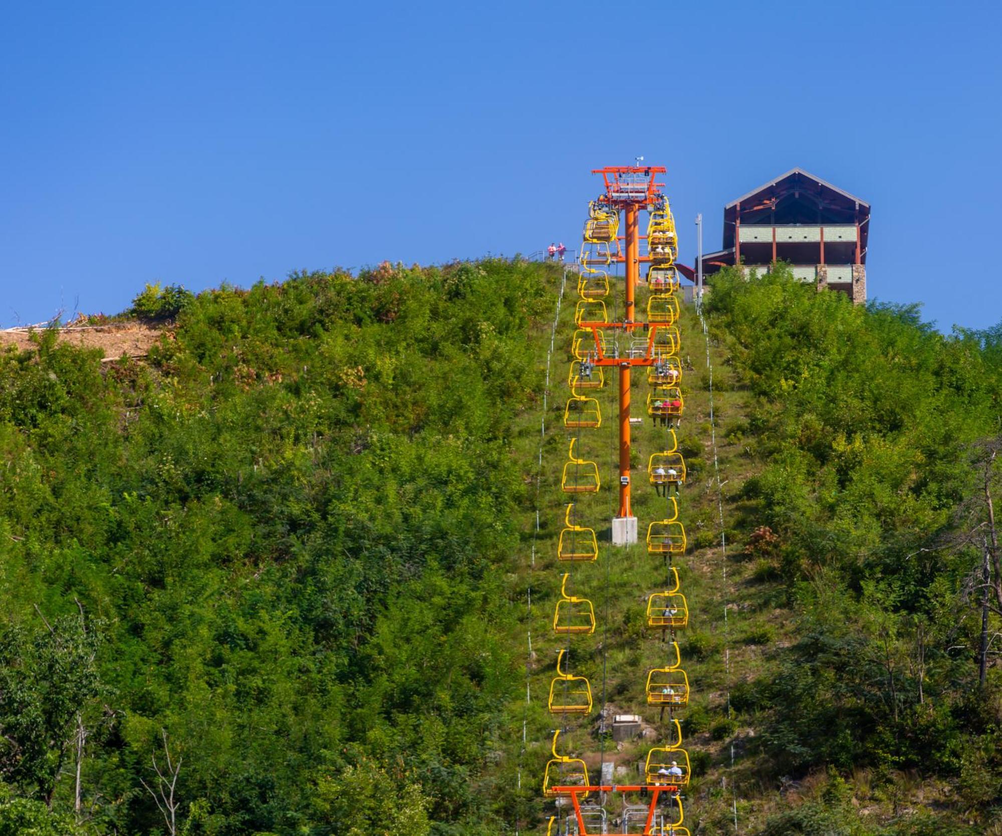 Rock Of Ages, Hot Tub, Game Room, Wifi, 1089 Free Tickets Each Paid Day, Dollywood And Pigeon Forge